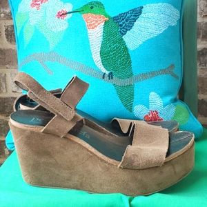 Pedro Garcia Suede Brown Platform Velcro Wedges 9